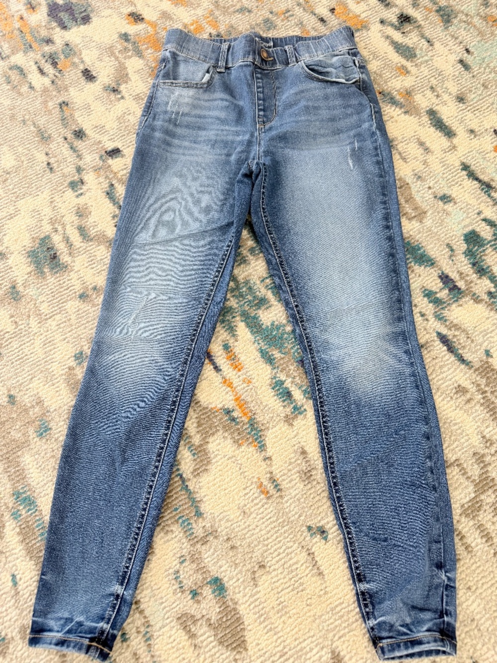 Casual everyday lounge wear med wash pull-on high rise denim skinny jean jegging